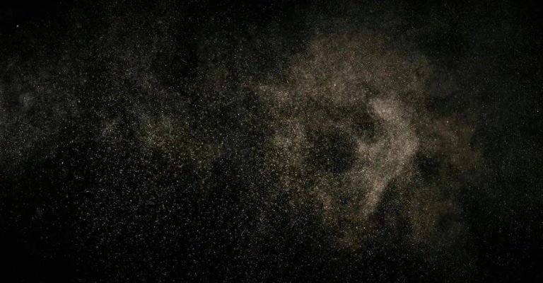 纳米世界的实时电影，科学家首次使用AI以毫秒级分辨率观察原子移动，登Science