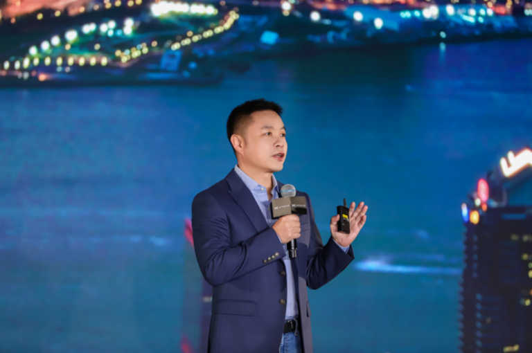 35.98万元起售，2025款小鹏X9香港上市，科技旗舰全面升舱