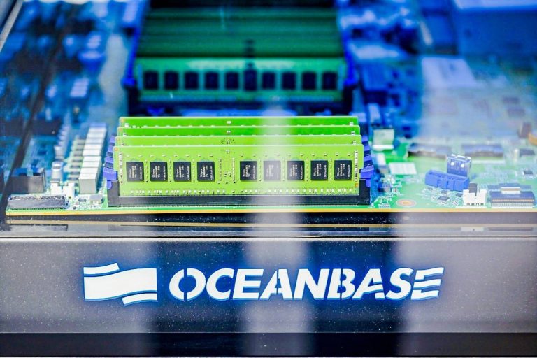 OceanBase发布AI生态进展：首批接入60余家AI生态伙伴，支持MCP协议