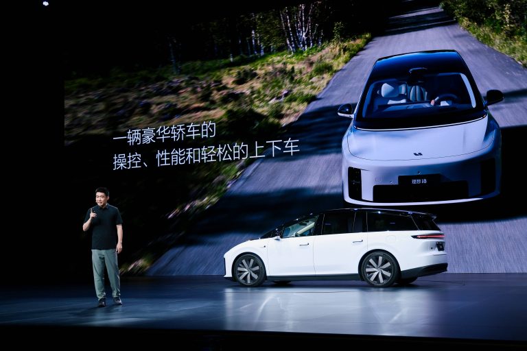 理想i8正式发布：首款纯电SUV，售价32.18万元起