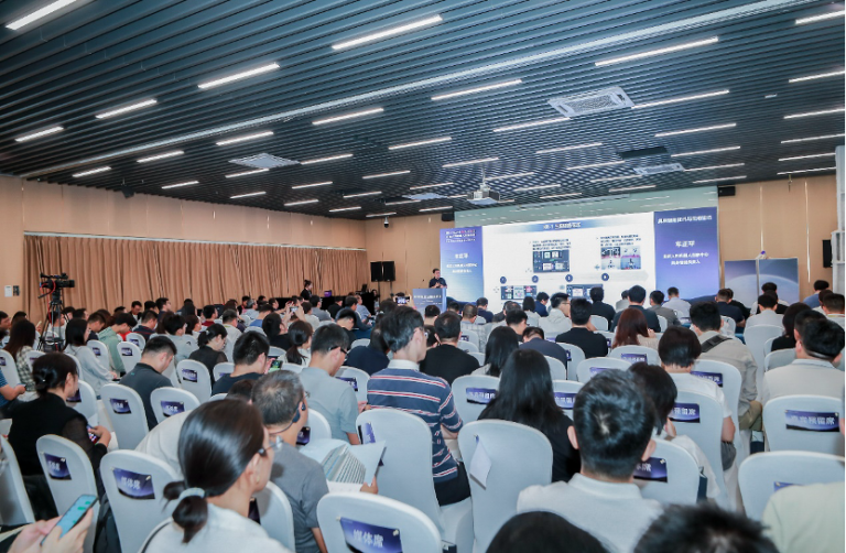 具身智能技术与应用论坛圆满举行，北京人形公布多项创新成果