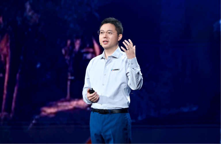 百度智能云升级百舸5.0、千帆4.0，发布数字员工「AI吴彦祖 」和一见「AI老师傅」